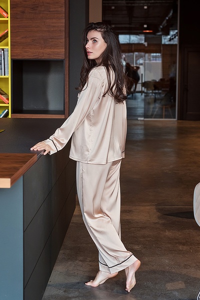 Silk pajama suit with trousers Beige Peach