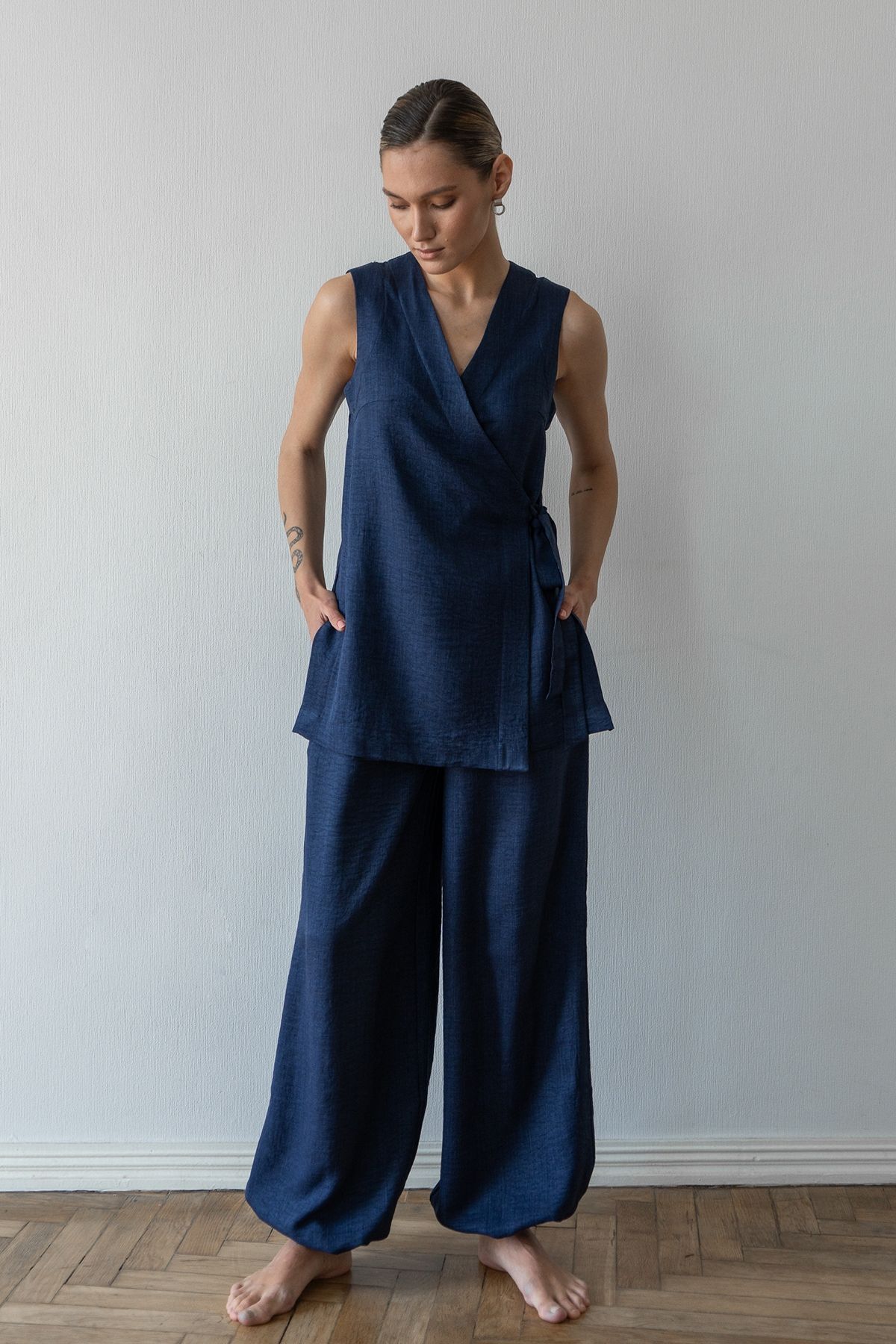 Топ подовжений на запах зі льону Denim LN0093-13-70 фото